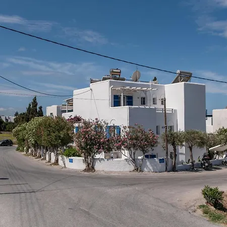 Livadia Seaside 13 Πανσιόν 3*