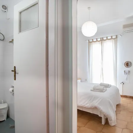 Livadia Seaside 13 Guest house 3*